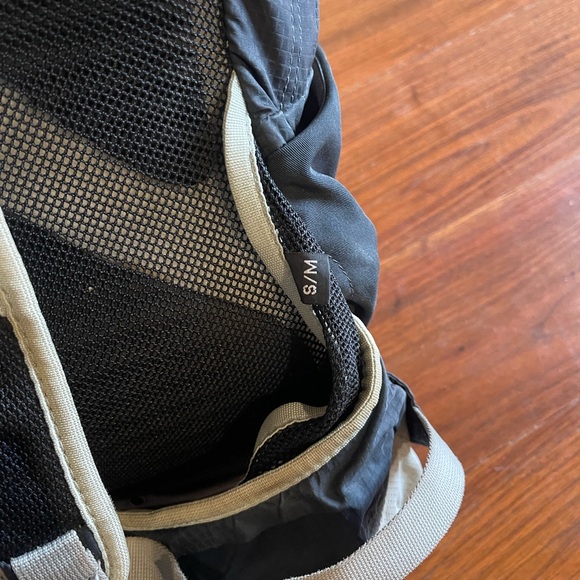 Osprey Tallon 22 S/M Backpack - Picture 4 of 5